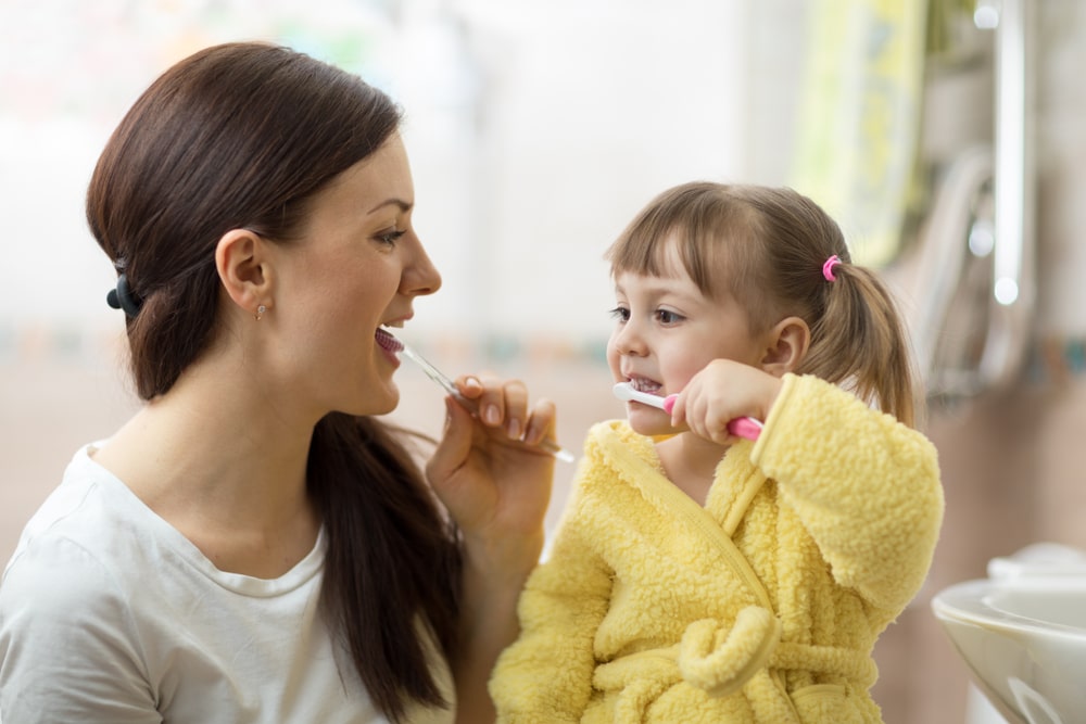 La santé dentaire s'enseigne dès que les enfants sont à un jeune âge